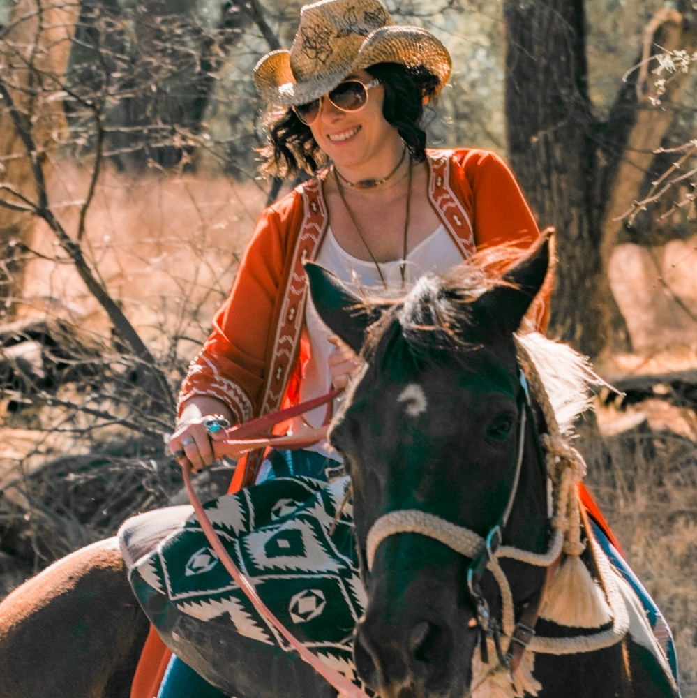 Meet your Posher, Erin Renee